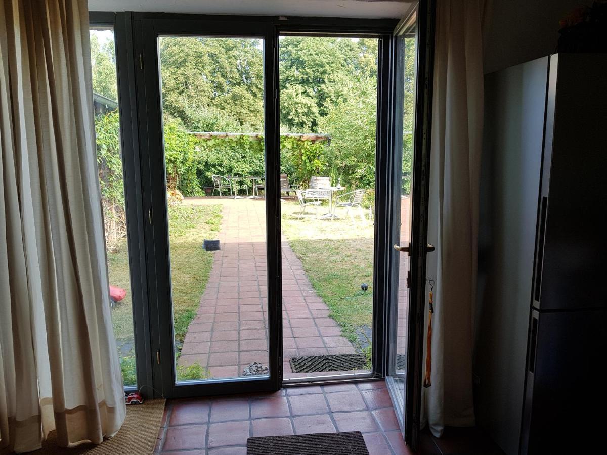 Grosse Wohnung / Haushaelfte In Peetzig Am See Angermunde Exterior photo